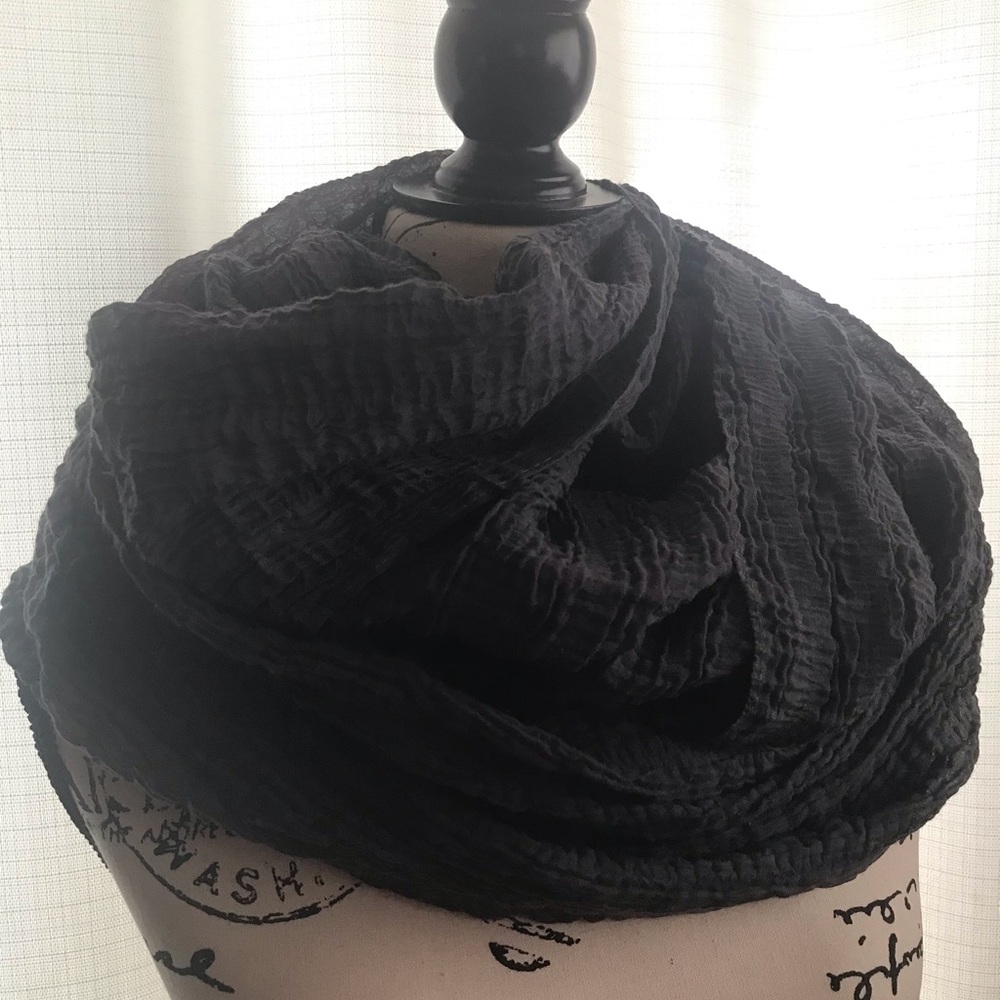 Gray Infinity Scarf. - Picture 6 of 9